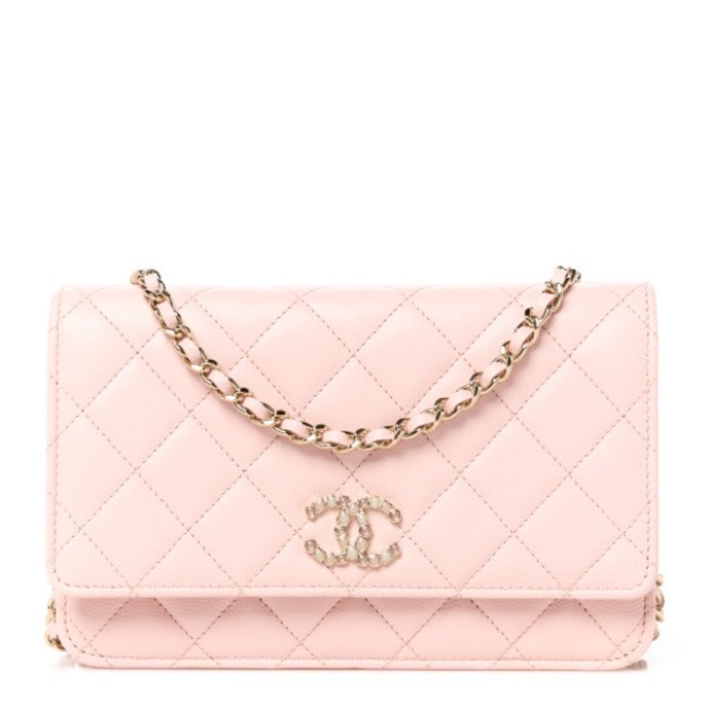 CHANEL Pink Quilted Crossbody Bag with Gold Chain